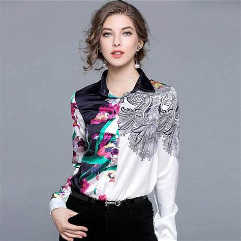 Printed silk shirt in grey and white 